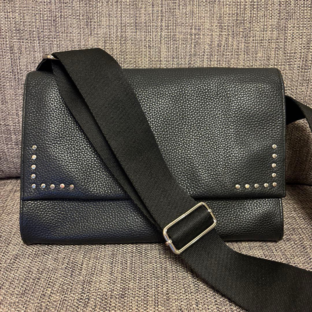 ear PAPILLONNER イアパピヨネワイドテープショルダーバッグ