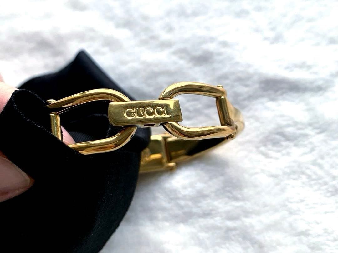 グッチ GUCCI 1500L レディース 腕時計 ゴールド×ブラック 箱付き
