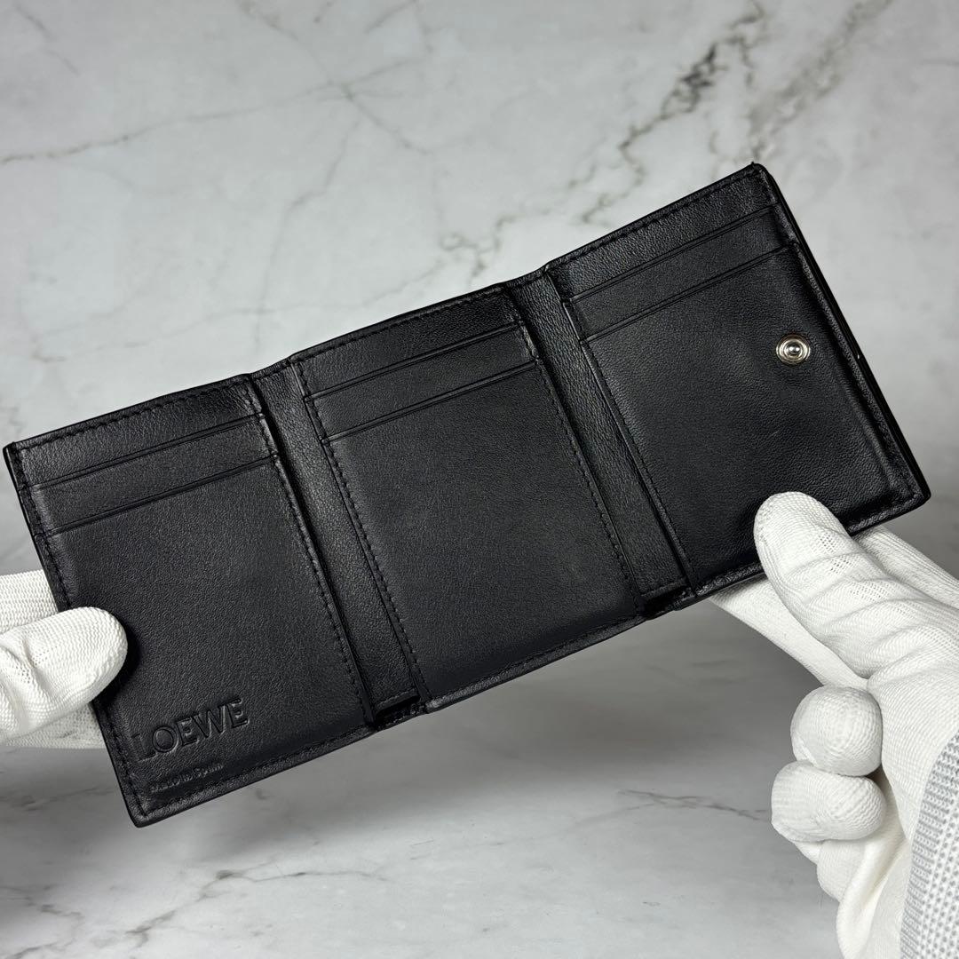 ロエベ　アナグラム　トライフォールドウォレット　Wホック　三つ折り　財布