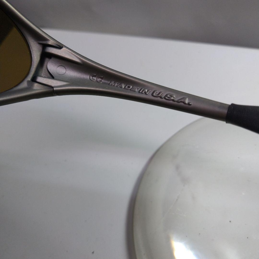 オークリーブラウンレンズ