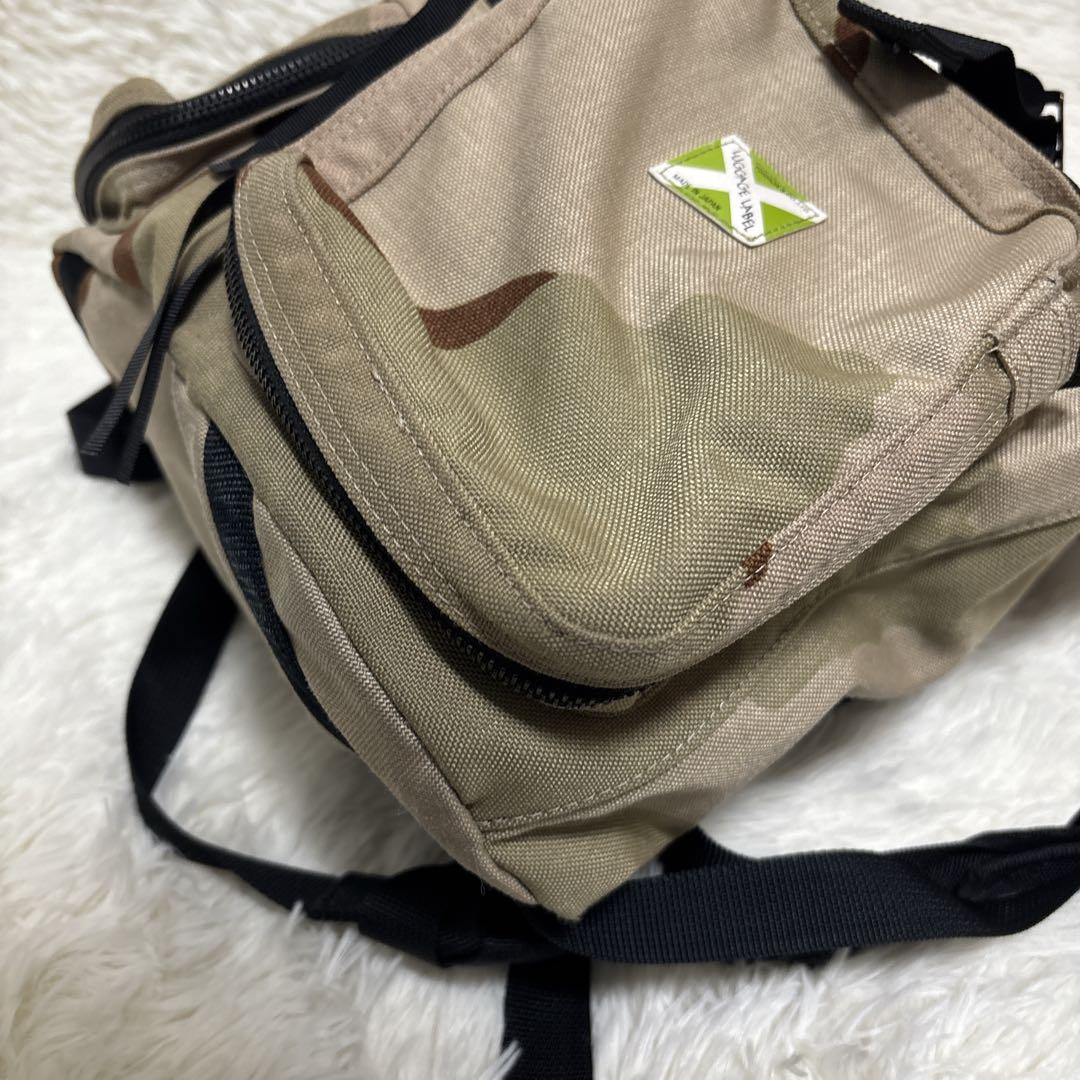 ラゲッジレーベル　迷彩　リュック　バックパック　収納多数　極美品　カモフラ