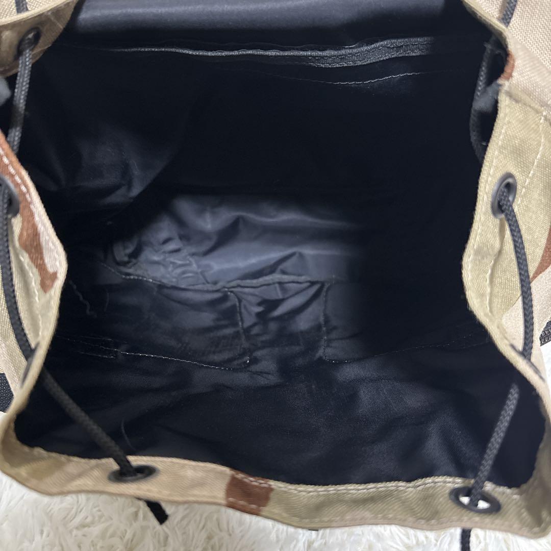 ラゲッジレーベル　迷彩　リュック　バックパック　収納多数　極美品　カモフラ