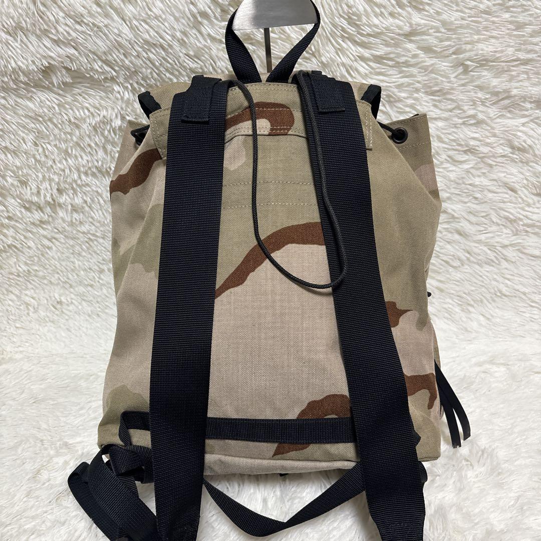 ラゲッジレーベル　迷彩　リュック　バックパック　収納多数　極美品　カモフラ