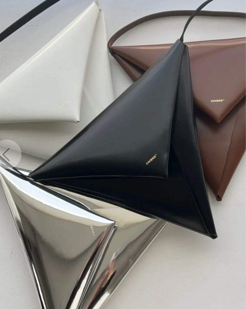 お値下げ中　ORIGAMI- sankaku bag チョコレート色