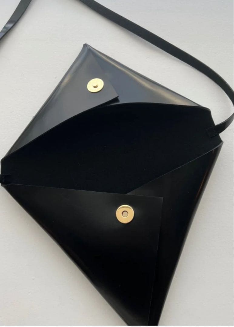 お値下げ中　ORIGAMI- sankaku bag チョコレート色