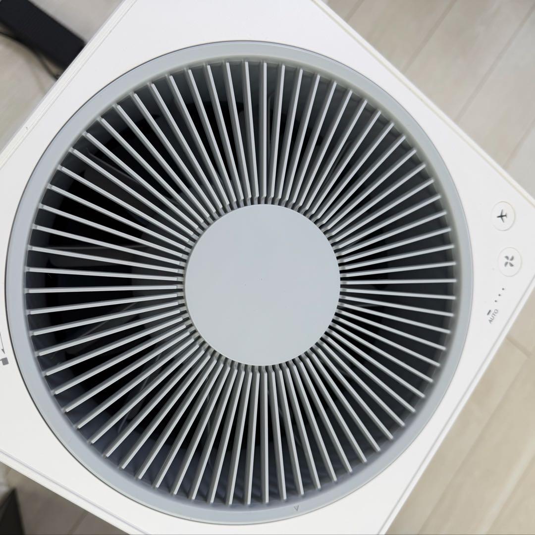 バルミューダ　THE PURE 空気清浄機 A01A-WH