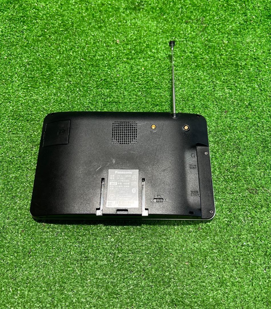 パナソニック CN-G1100VD ポータブルナビ. 地図データ2017 年製.