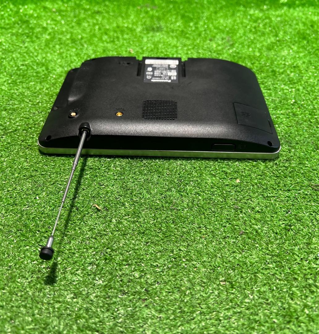 パナソニック CN-G1100VD ポータブルナビ. 地図データ2017 年製.