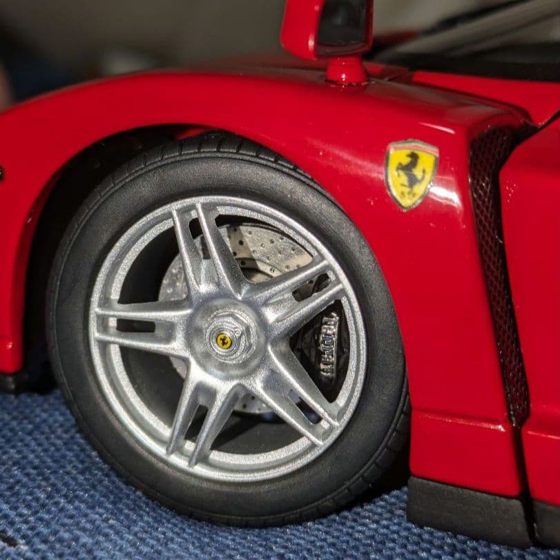 matel Elite　Ferrari Enzo 1/18