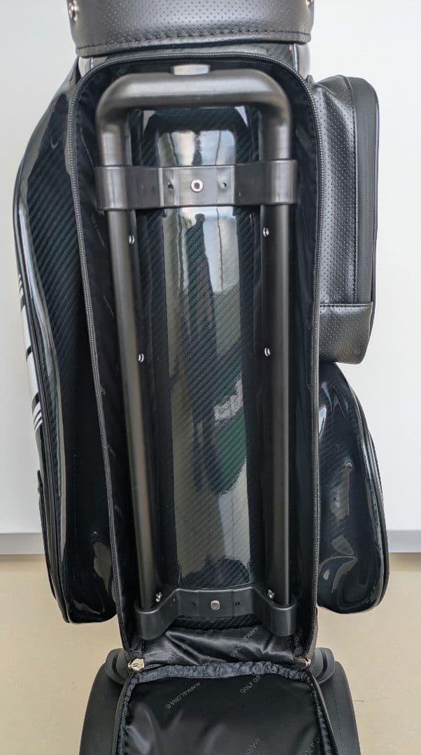 マーク&ロナ　キャディバッグ　キャスター付き