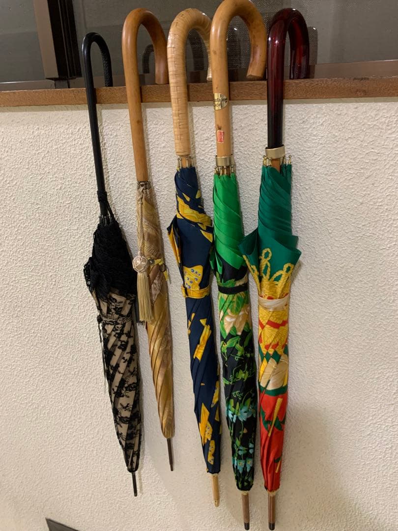 レア美品王室御用達イギリス製FOX社長傘雨傘ゴールド系植物柄フサ付き上品な傘