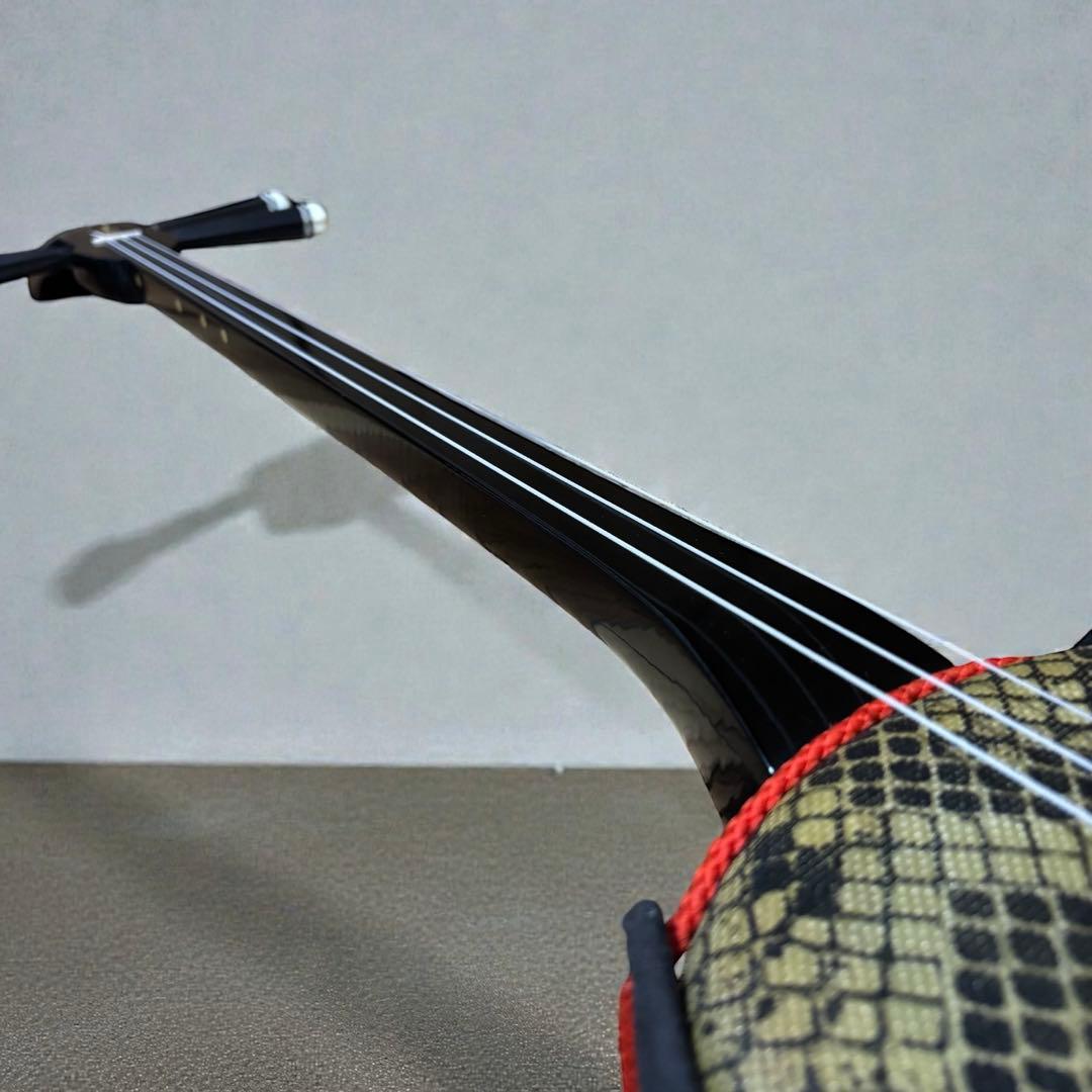 【動作確認済】沖縄三線 人工皮 蛇柄 本体のみ 美品 安定感◎
