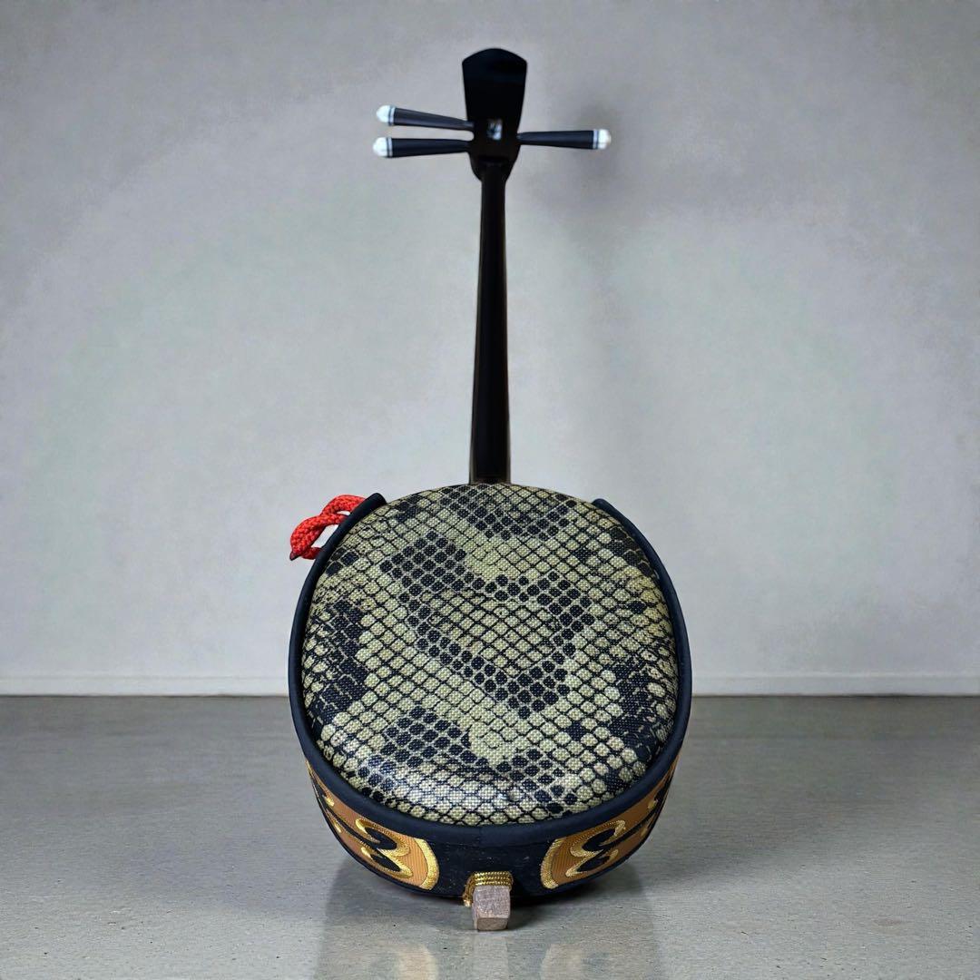【動作確認済】沖縄三線 人工皮 蛇柄 本体のみ 美品 安定感◎