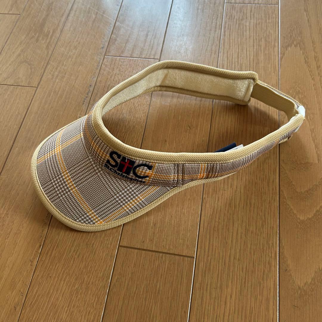 セントクリストファー　テニスウェア上下セット＆バイザー