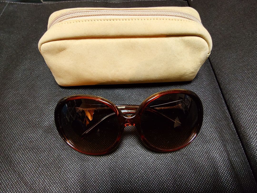 牛*飼様 Christian roth ブラウン サングラス ケース付き　hyd