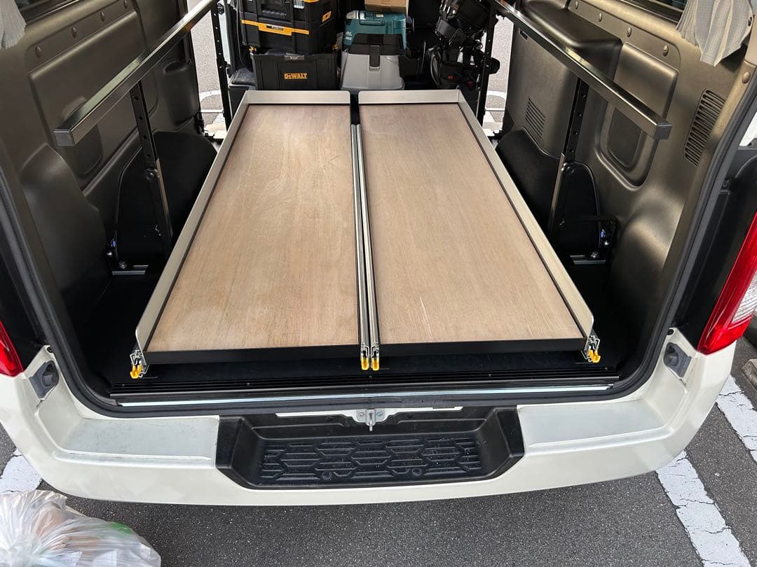 k打ち合わせページ ブラックダブルスライドフロア