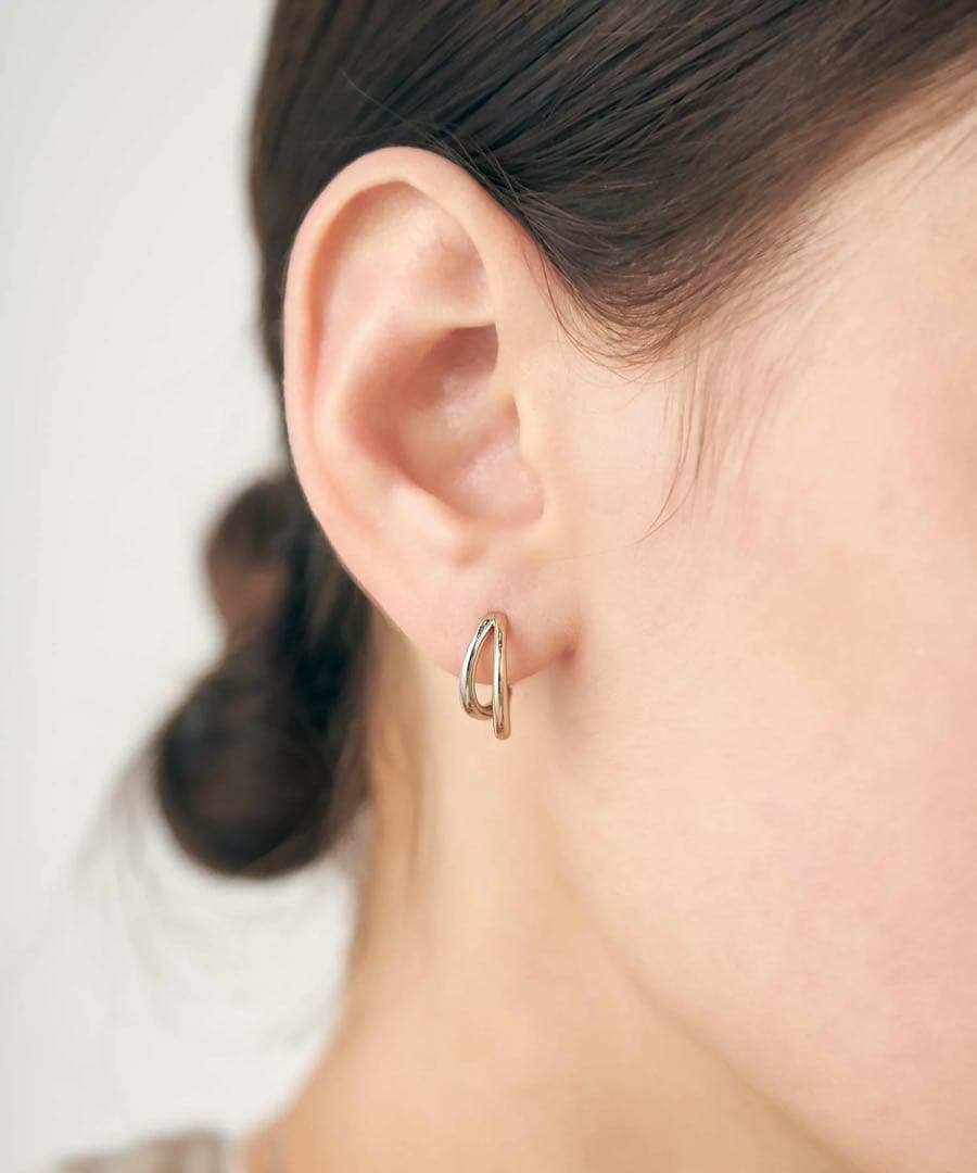 ニーハチete ダブルラインバイカラー ハグピアス 両耳用 ピンクゴールド