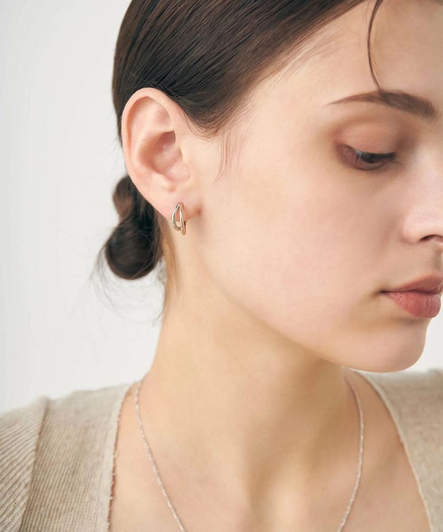 ニーハチete ダブルラインバイカラー ハグピアス 両耳用 ピンクゴールド