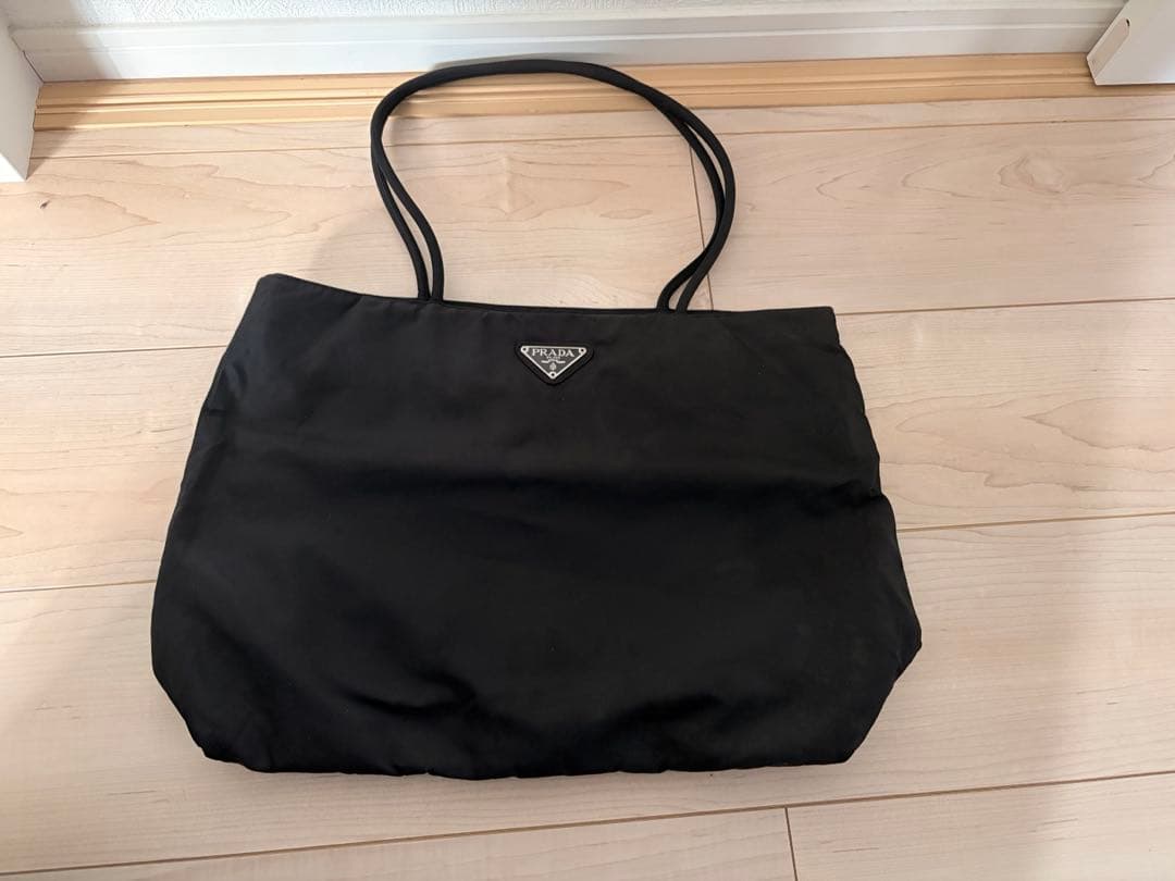 い*)様 プラダ トートバッグ