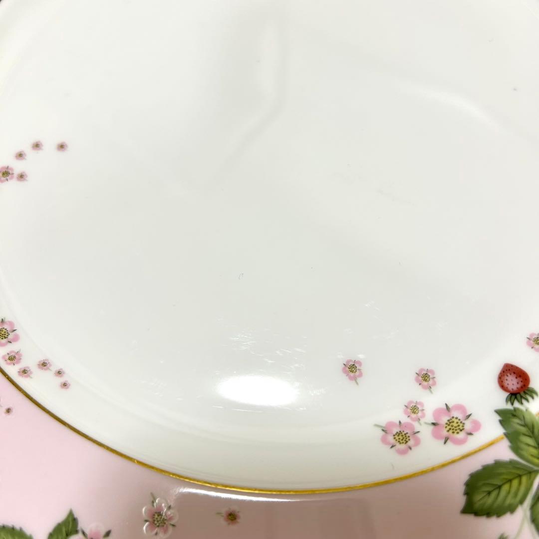 レア　ウェッジウッド  ワイルドストロベリーブルーム プレート