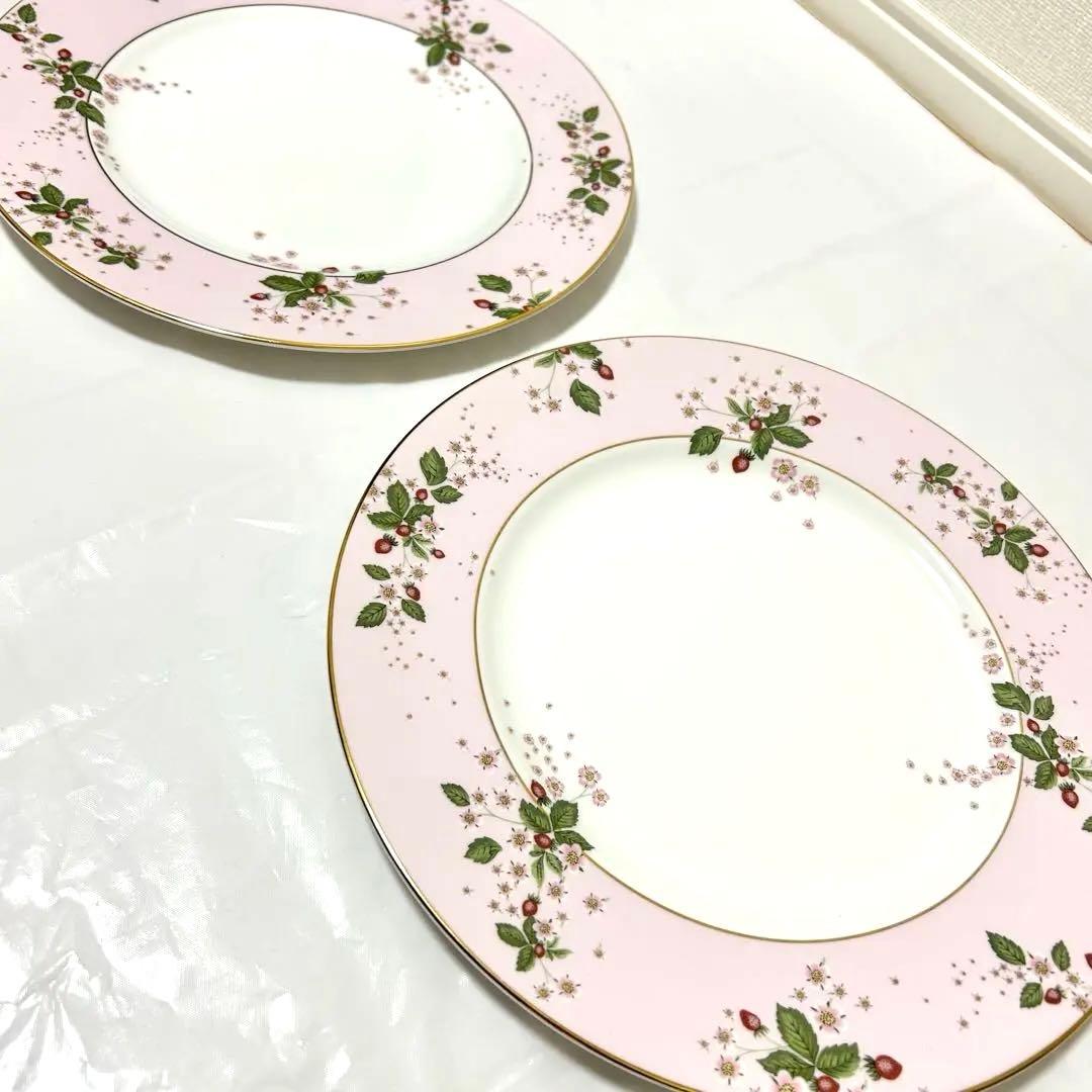 レア　ウェッジウッド  ワイルドストロベリーブルーム プレート