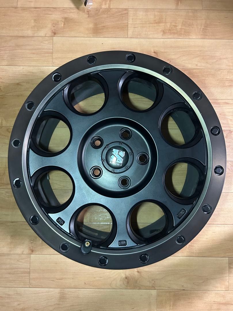 エクストリームJ 18インチPCD127購入前コメント下さい。