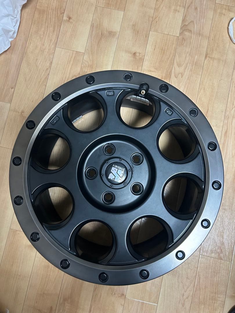 エクストリームJ 18インチPCD127購入前コメント下さい。