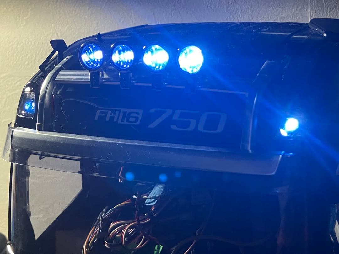 タミヤ1/14 ボルボ FH16 トレーラーヘッド フルオペ 土日限定価格