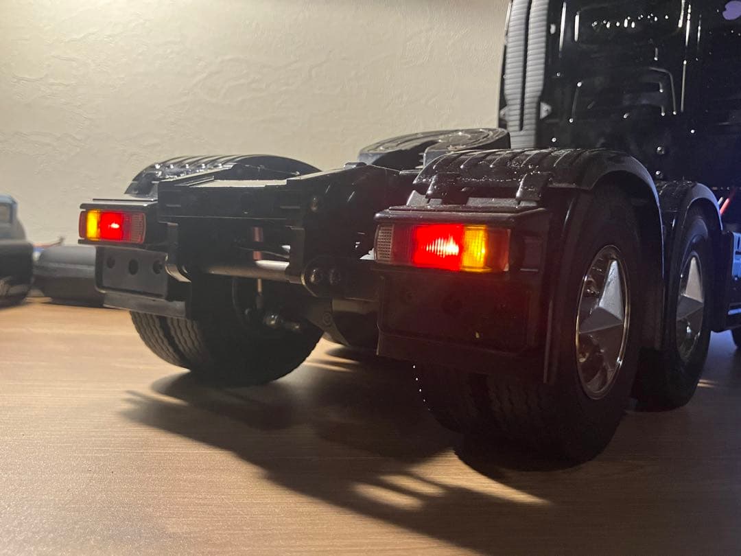 タミヤ1/14 ボルボ FH16 トレーラーヘッド フルオペ 土日限定価格