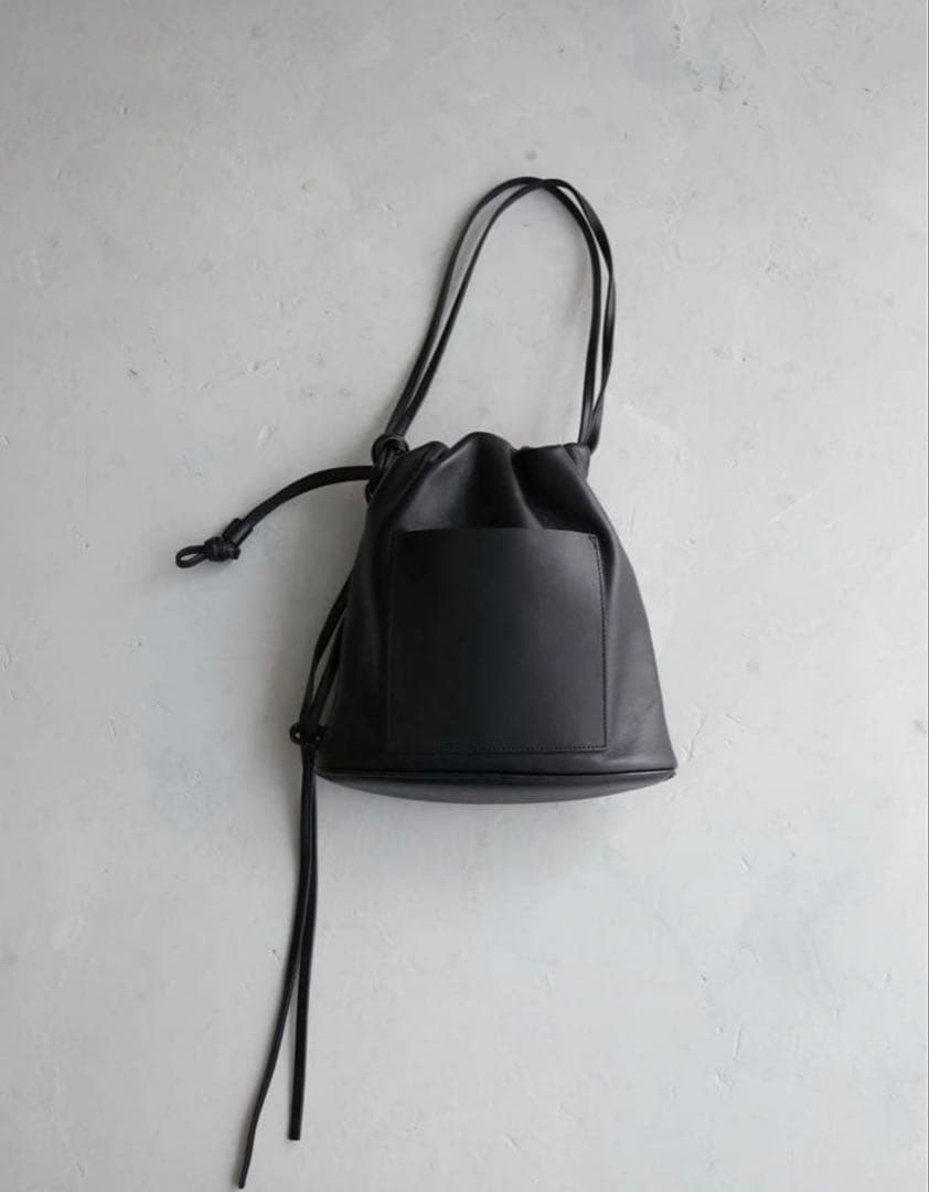 バッグ GEM KNOT DRAWSTING LEATHER BAG