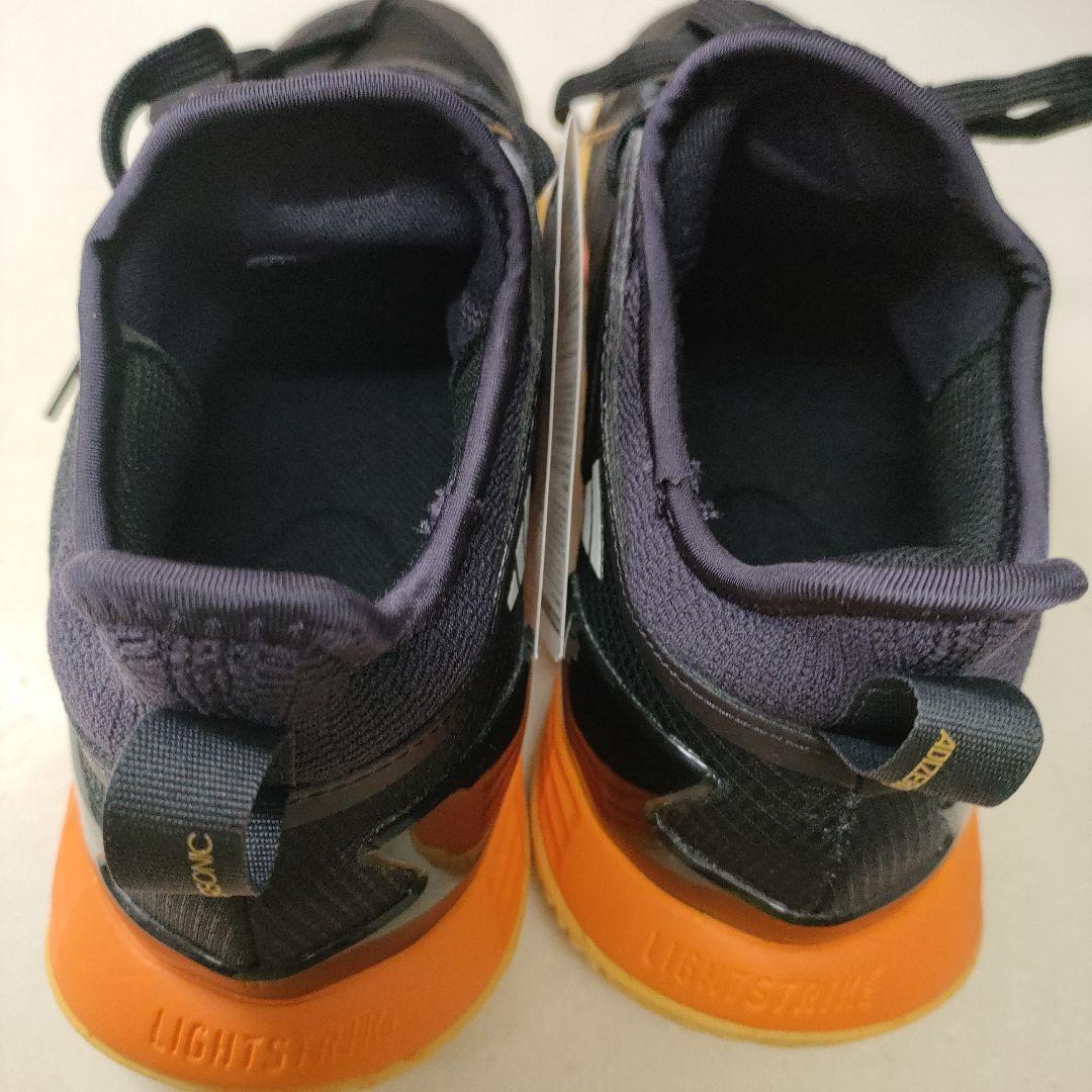 新品adidas テニスシューズ 25.5　ブラック/オレンジ ハードコート推奨