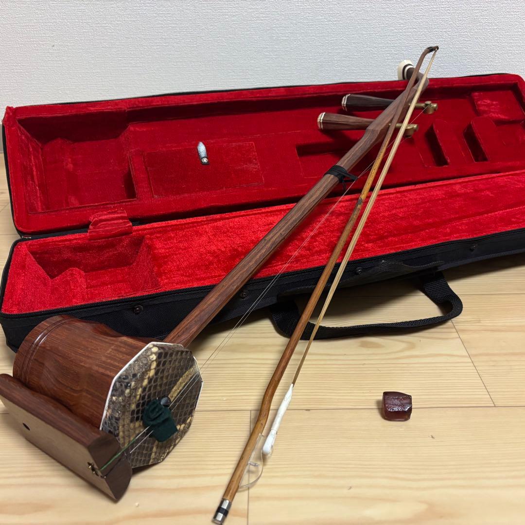 二胡　中国胡弓　中国琴 　蛇皮　ケース付き