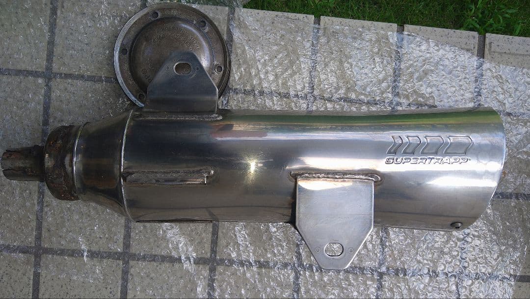 スーパートラップマフラー5インチ 要追加工必要