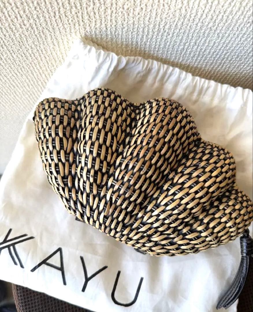 未使用品【KAYU】シェル型クラッチショルダーバッグロンハーマン