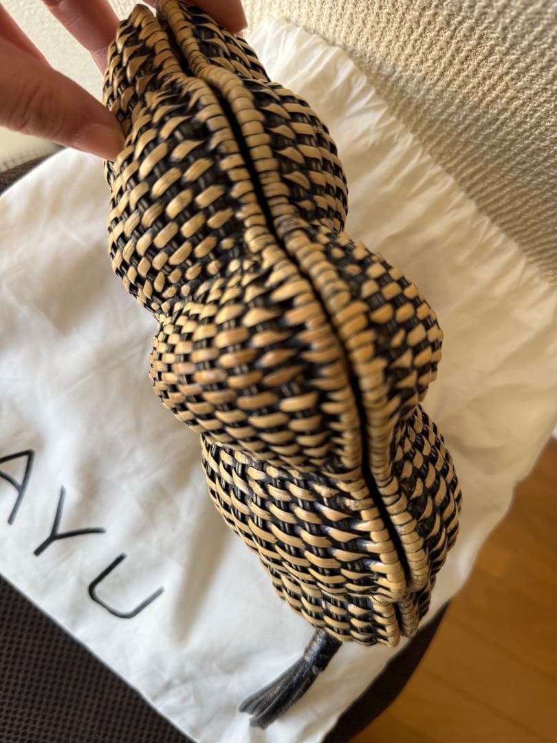 未使用品【KAYU】シェル型クラッチショルダーバッグロンハーマン