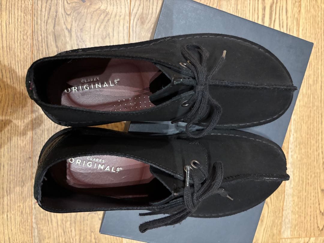 靴 Clarks Desert Trek