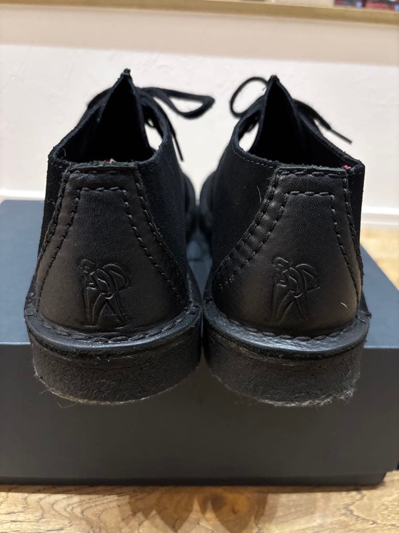 靴 Clarks Desert Trek