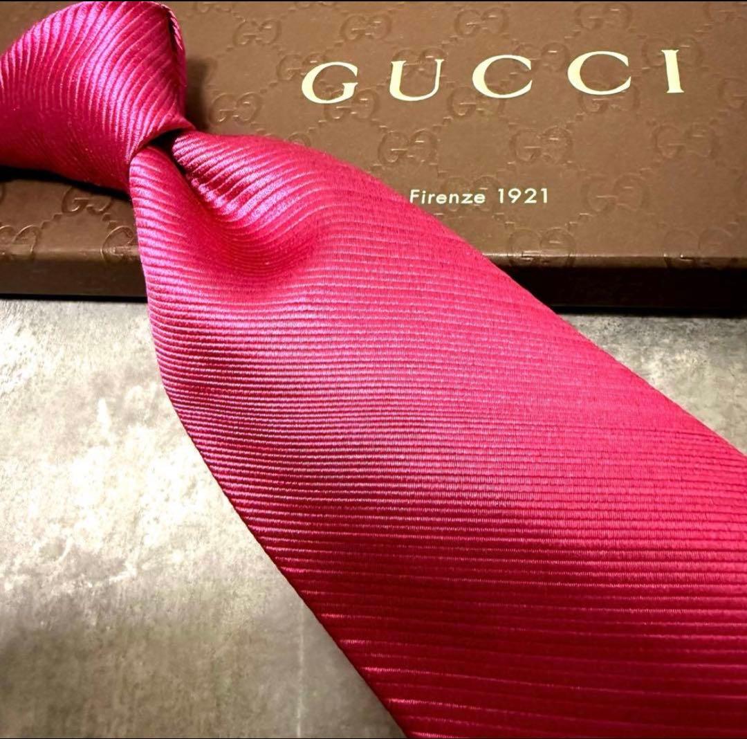 【✨美品✨】GUCCI グッチ ネクタイ ピンク ソリッド系 シルク 肉厚 光沢