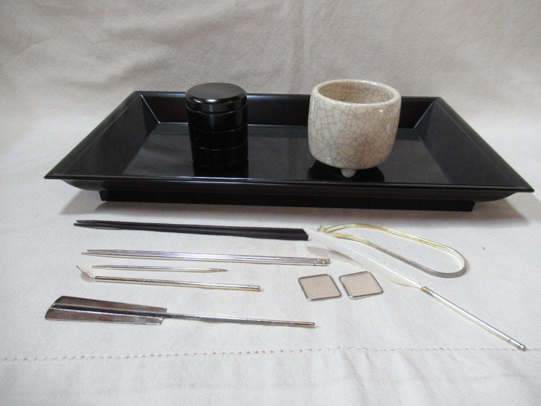 茶道七事式　木製真塗香盆　重香合　聞香炉　火道具