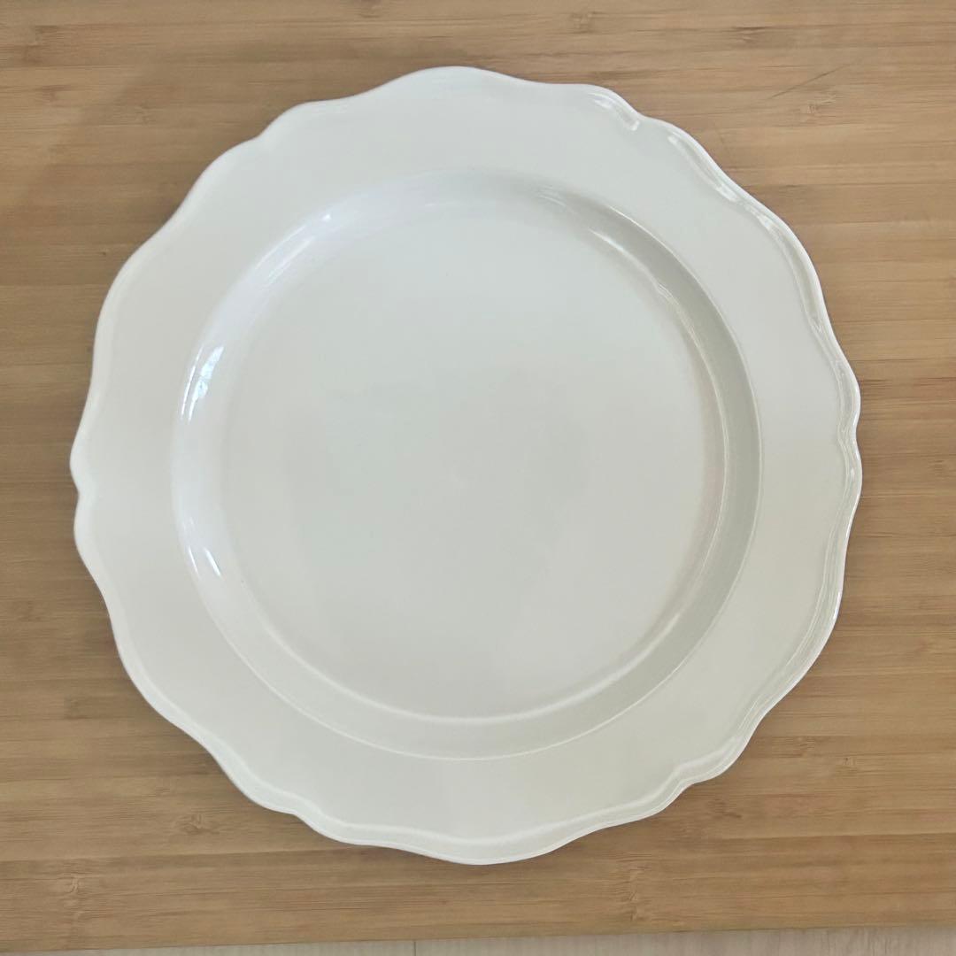 石川隆児さん　フラワーリムプレート