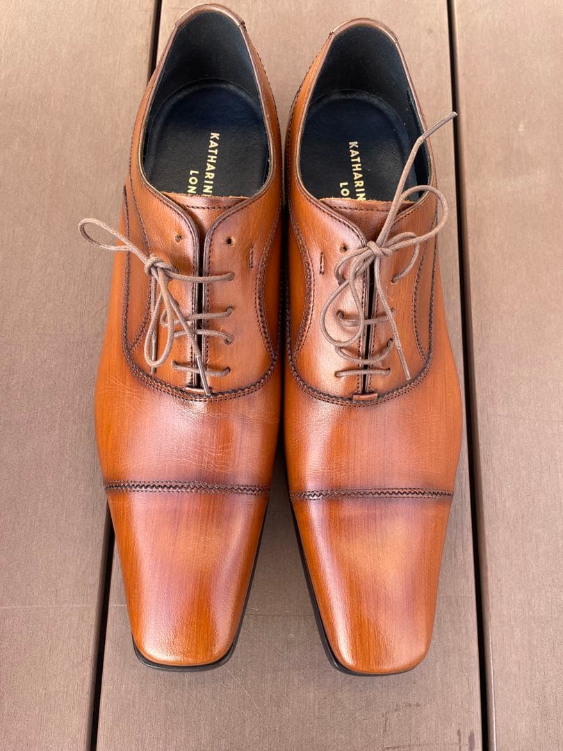 KATHARINE HAMNETT LONDONブラウン ２７㌢