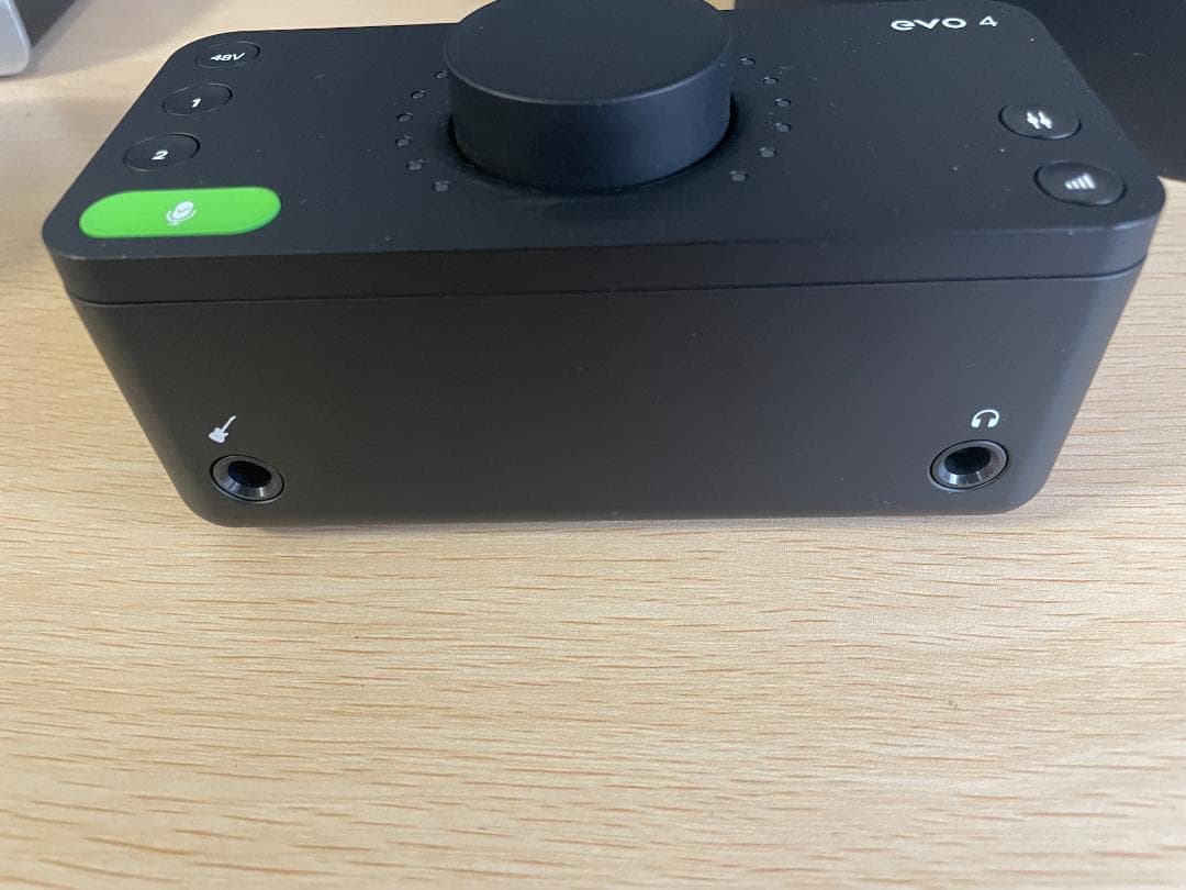 evo4 オーディオインターフェイス高音質・簡単操作 / 配信・実況・歌ってみた