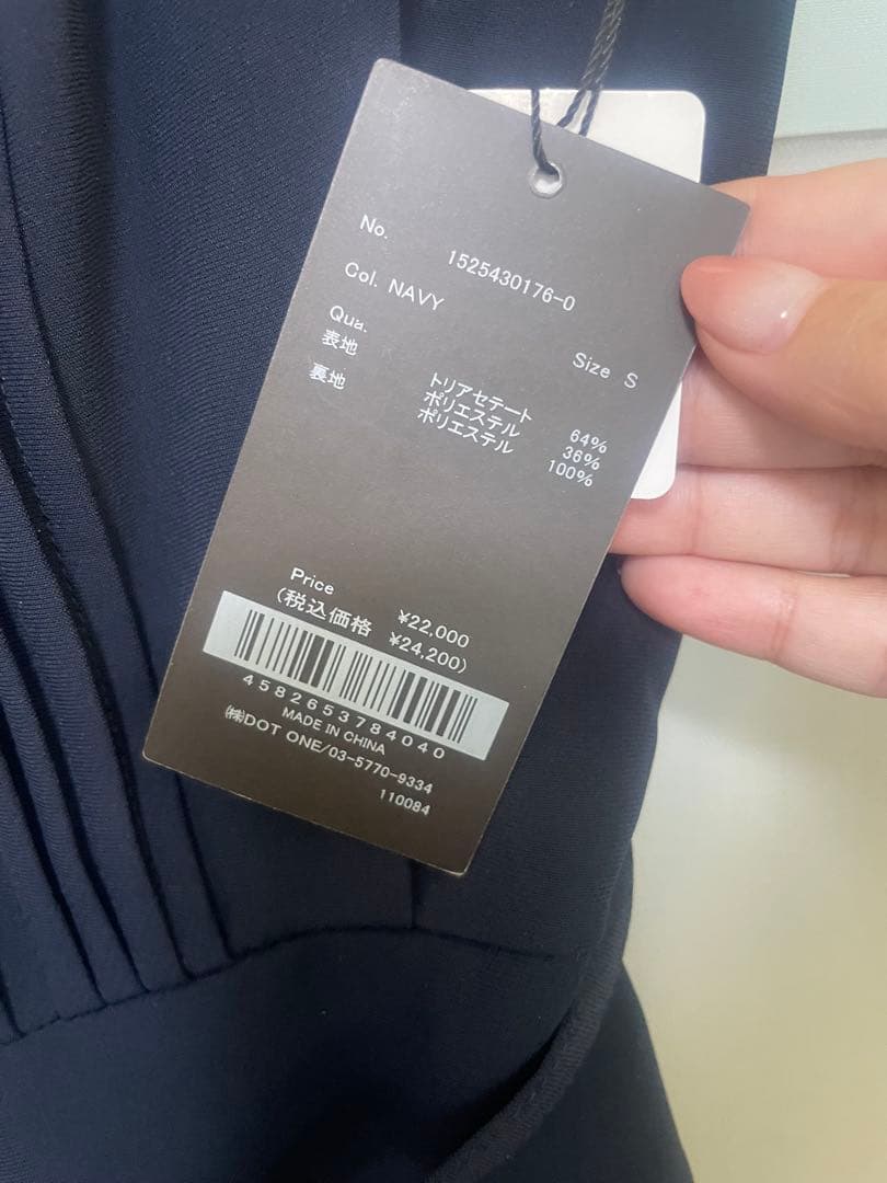 新品未使用anuans トリアセスキッパーネックワンピースSサイズ