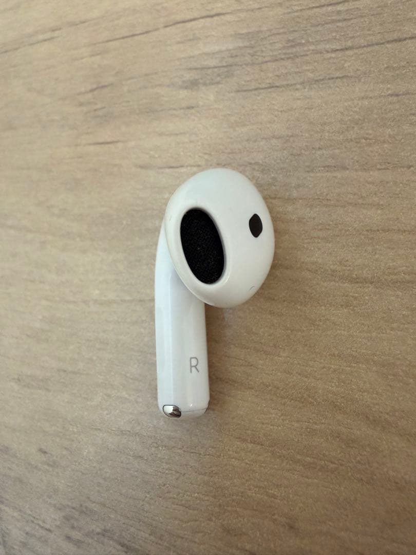 K*o様 AirPods 4世代　ノイズキャンセリング搭載モデル