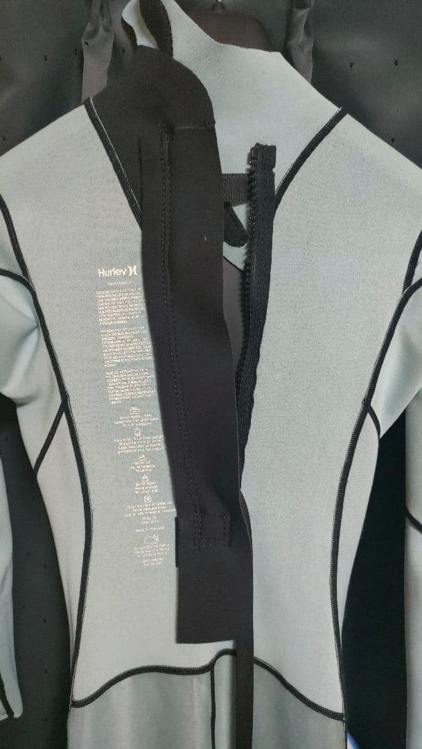 Hurley 0.5ブラックウェットスーツ ジッパー レディース