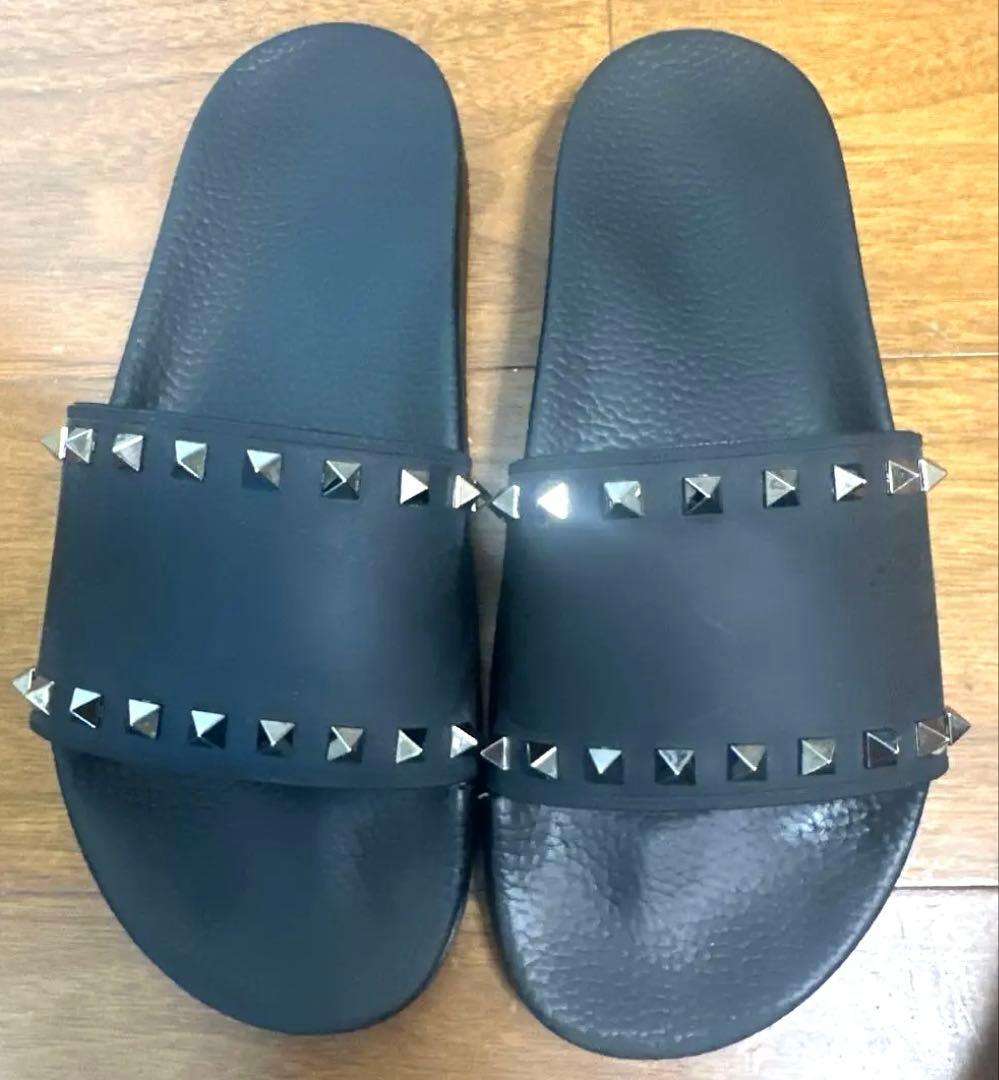 VALENTINO スタッズ付き サンダル　ブラック27cm靴袋付き