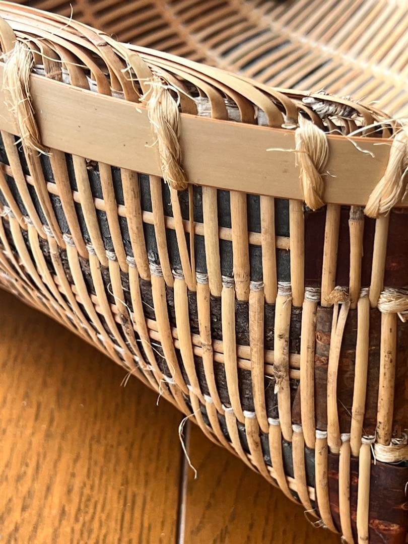 【新品・未使用】東北の伝統工芸 肥料振りかご 桜皮編み 特大サイズ　希少