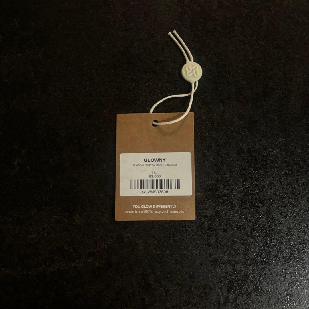 GLOWNY ショートパンツ