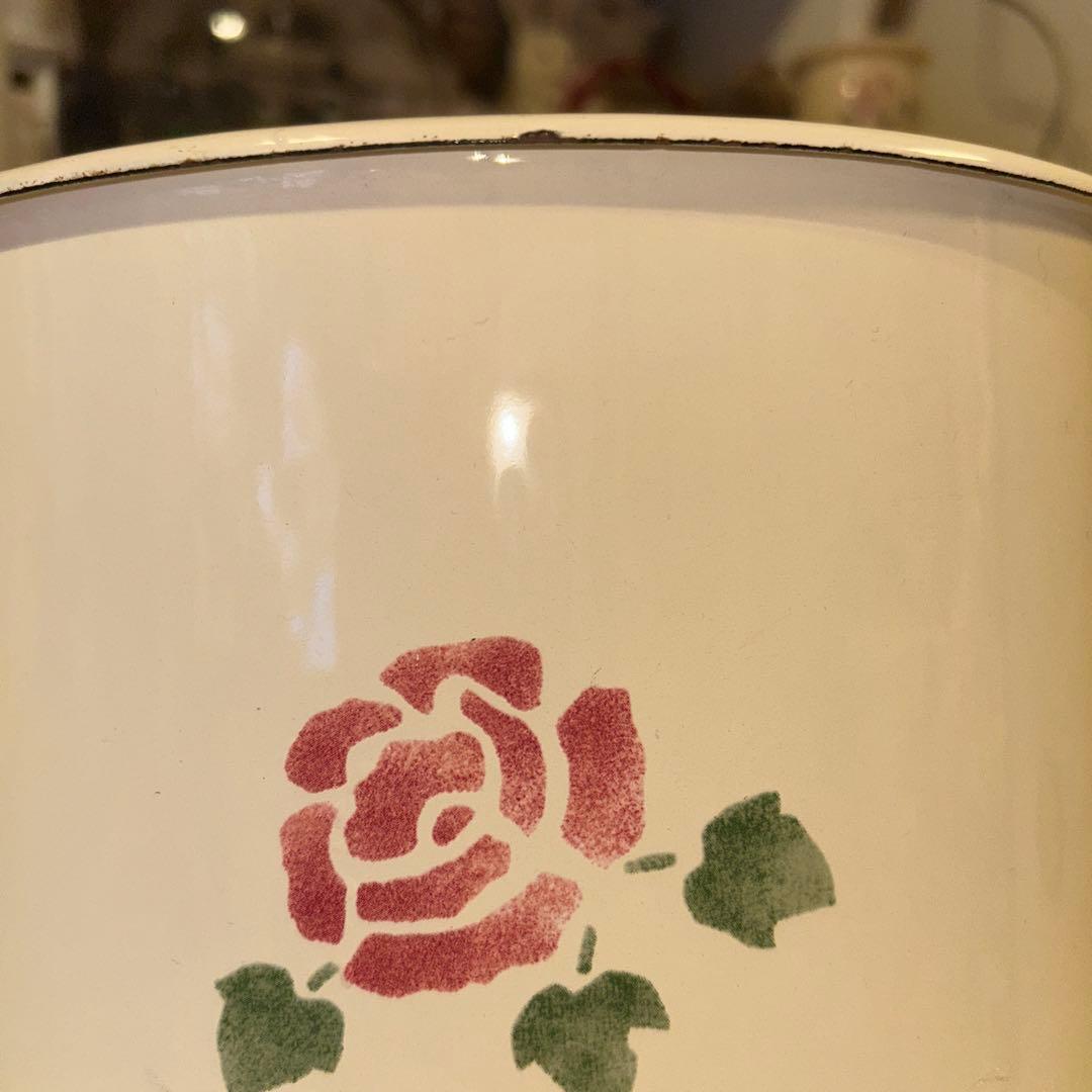 マニーローズ　ホーローライス缶