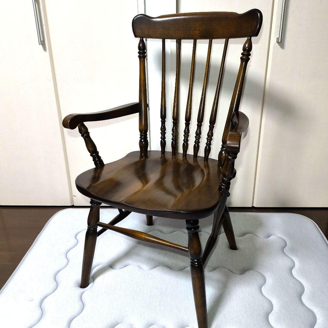 ミ*ヤ様 美品　カリモク　アームチェア　コロニアル　ウォールナット